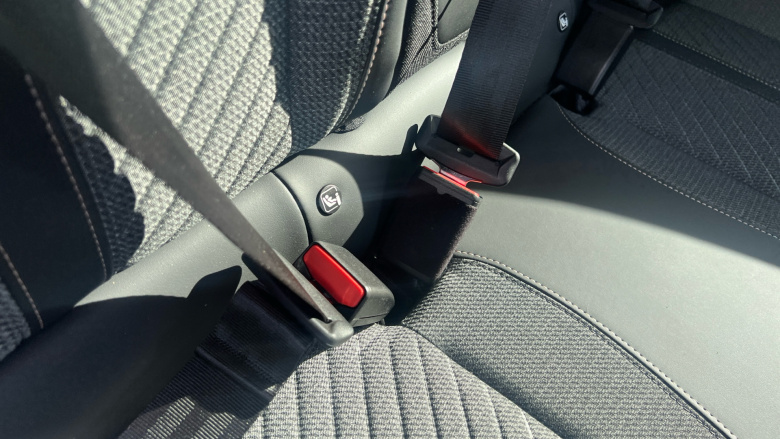 Peugeot 208 1.2 Hybrid 100 Allure 5dr e-DSC6 Petrol Hatchback